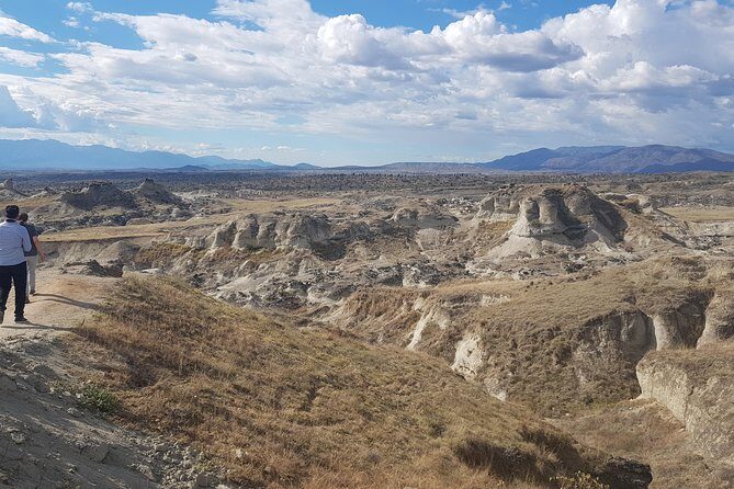 2-Day Private Tour to the Tatacoa Desert from Bogotá – Astronomy - Your overnight and the private format: comfort, time, and real personalization