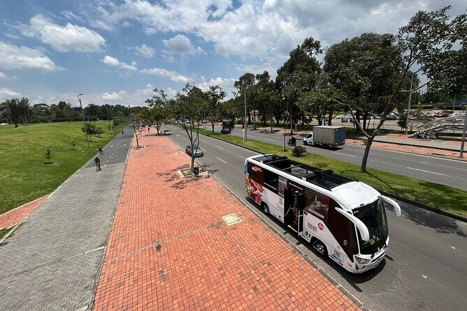 3-in-1 Panoramic Bus with walking tour and experiences - The 3-in-1 Formula: Bus Views, Walking, and On-Ground Experiences