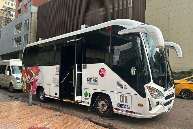 3-in-1 Panoramic Bus with walking tour and experiences - Juan Valdez by Parque 93: Your First Landmark and a Simple Start