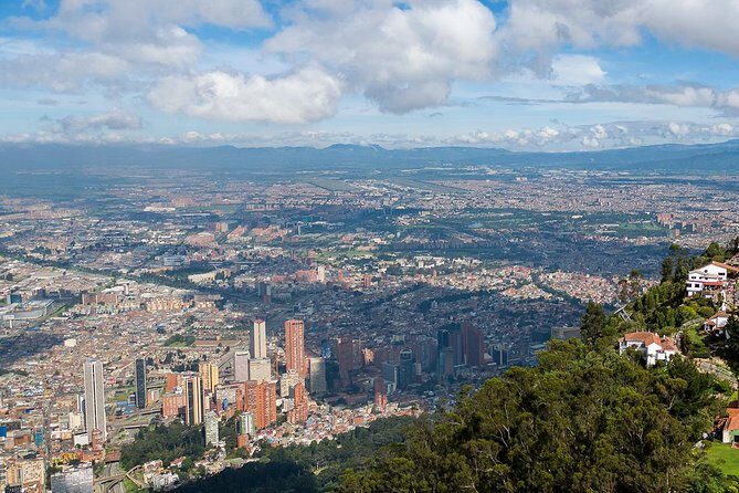 6-hour private city tour of Bogotá - A 6-hour private sweep of Bogotá’s historic core