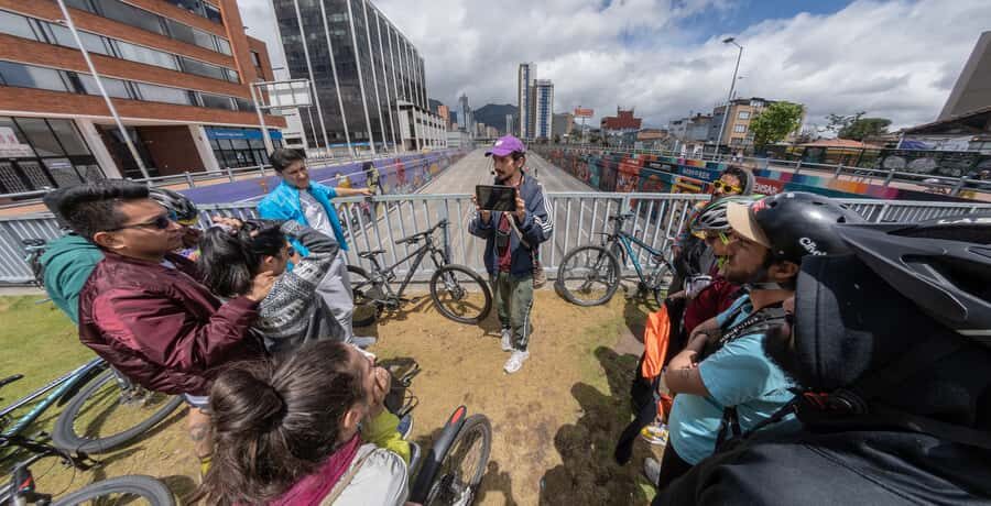 Biking in Full Color: Urban Art Bike Tour - Neighborhood 1: Centro—spotting street art as an urban language