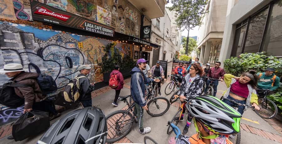 Biking in Full Color: Urban Art Bike Tour - The guide factor: why Diego’s style is repeatedly praised