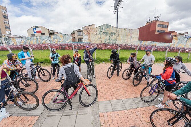 Bogotá Bike Tour with street art - Bogotá by Bike: why this street art route is worth your time