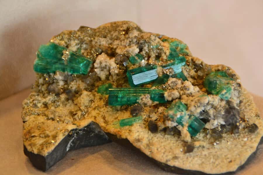 Bogotá: City tour Monserrate, emerald and gold museum & more - Emerald Museum: how Colombia’s emerald trade gets explained clearly