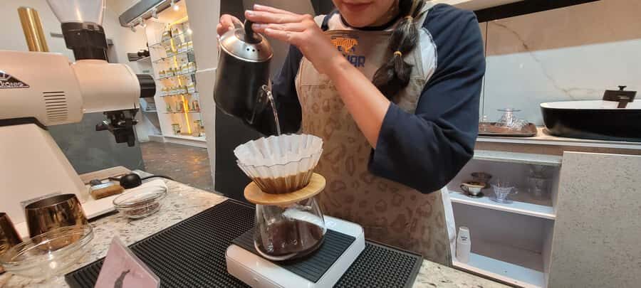 Bogota: Coffee Tasting, Roasting, Filtration & Espresso Tour - Art latte experience: turning technique into something you can show