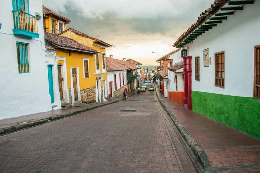 Bogotá: Grand City Tour with Monserrate, Usaquén and Lunch - Price and value: is $251 per person worth it?