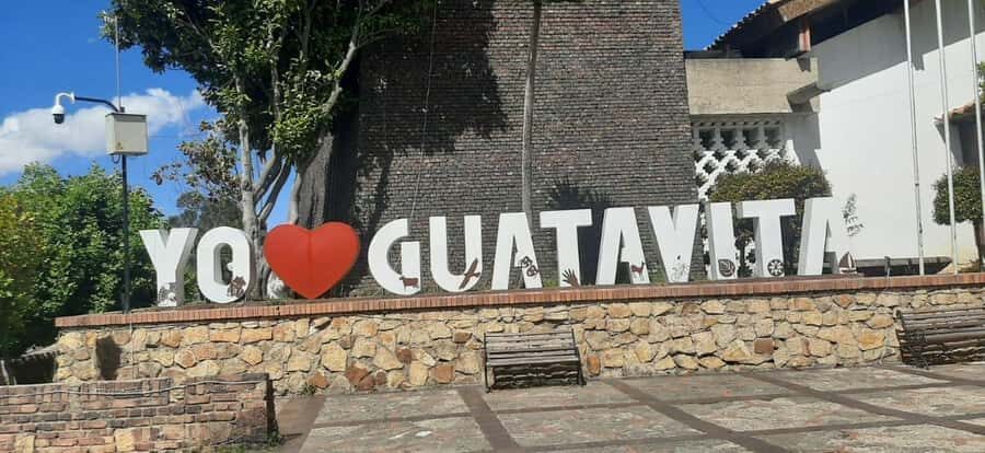Bogota: Guatavita and Salt Cathedral Daily Group Tour - Lunch and Snacks: The One Missing Piece to Plan For