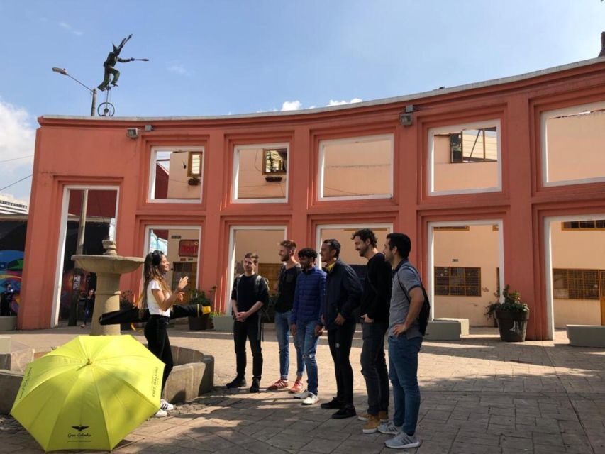 Bogotá: Guided La Candelaria Walking Tour - History lesson in plain language, with real context