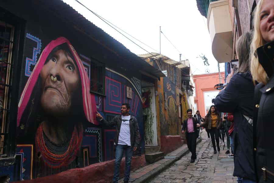 Bogotá: Guided La Candelaria Walking Tour - Who should book this La Candelaria walking tour