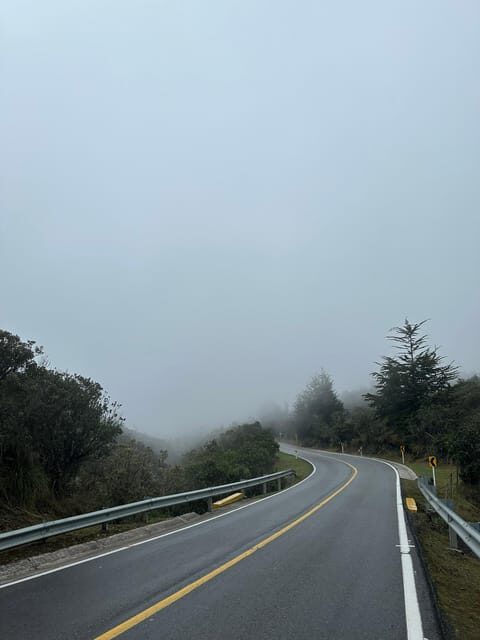Bogota: Hike to La Chorrera Waterfall, El Chiflón and Guadalupe Hill - Guide style: expect a driver who helps, not a full-time lecturer