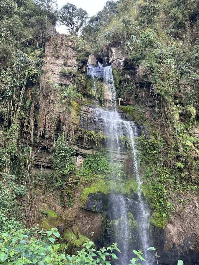 Bogota: Hike to La Chorrera Waterfall, El Chiflón and Guadalupe Hill - El Chiflón: a 20-minute forest walk to a 55-meter curtain