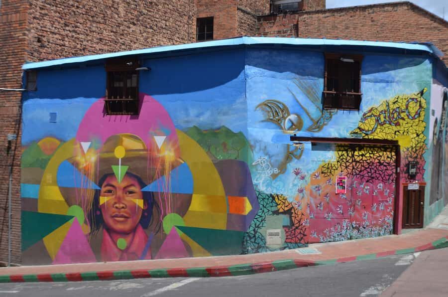 Bogotá: La Candelaria Graffiti & Urban Art Guided Tour - Key things you’ll notice on this Bogotá graffiti tour