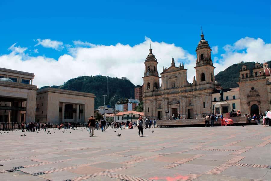 Bogota: La Candelaria Highlights Walking Tour - What to Bring, and How to Handle Rain or Shine
