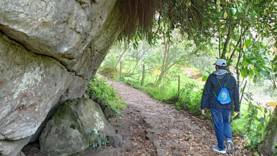 Bogota: La Chorrera Waterfall Guided Hike and Guadalupe Hill - El Chiflón and La Casada: Misty Water Power Close Up