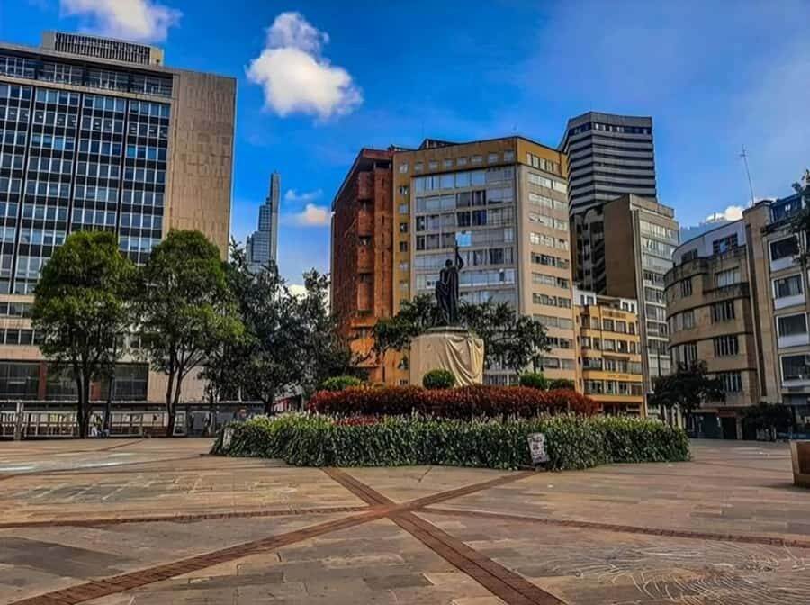 Bogota : Must-See Sites Walking Tour With a Guide - The Meeting Point: Start Where La Candelaria Feels Real
