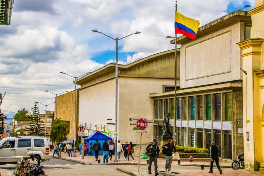 Bogotá: Private Candelaria Walking Tour with Gold Museum - Key points worth your attention