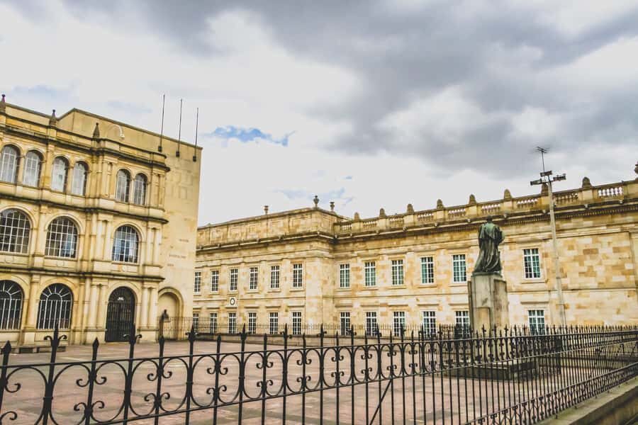 Bogotá: Private Candelaria Walking Tour with Gold Museum - Starting at Bogotá’s Gold Museum: where the story gains weight