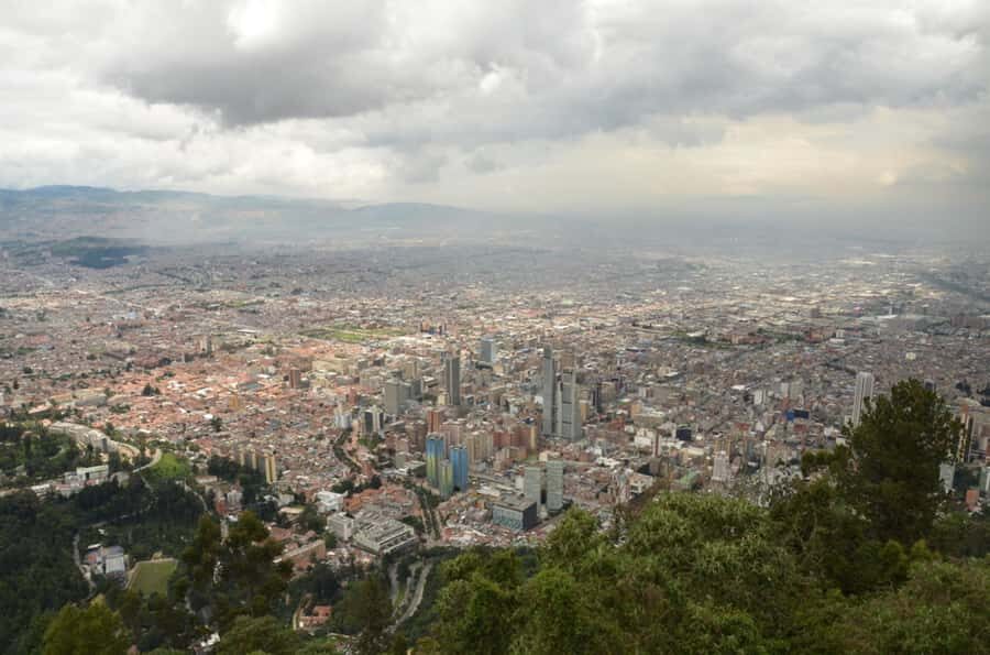 Bogotá: Private Guided Tour with Monserrate & La Candelaria - Museo del Oro: Colombia’s Gold Without the Stuffiness