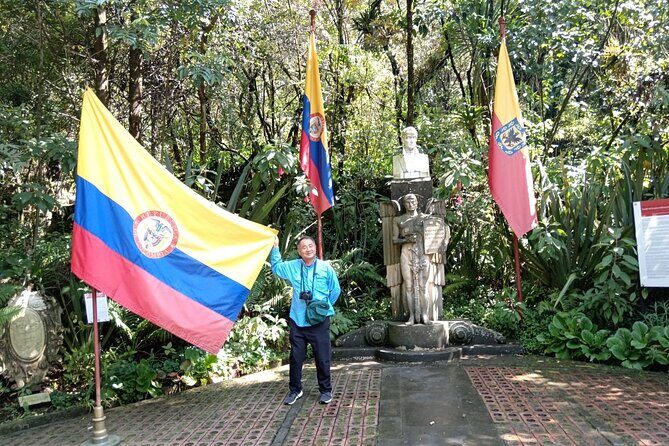 Bogota Tour, Monserrate, Museums and Local Art with Transportation - Key things to know before you go
