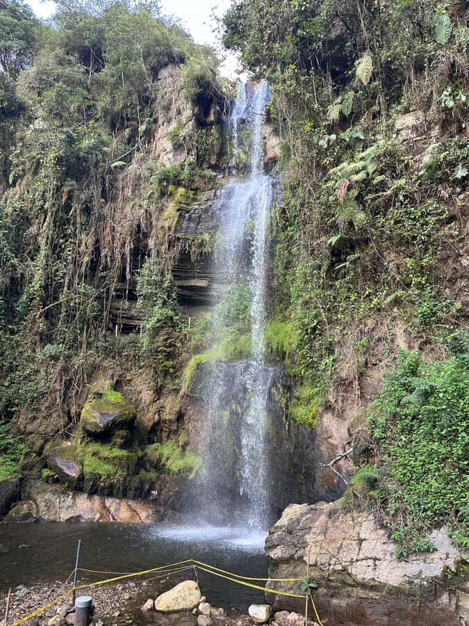 Bogotá: Visit Colombia's Highest Waterfalls & Guadalupe Hill - Stop 1: El Chiflón Waterfalls for a Quick Nature Reset