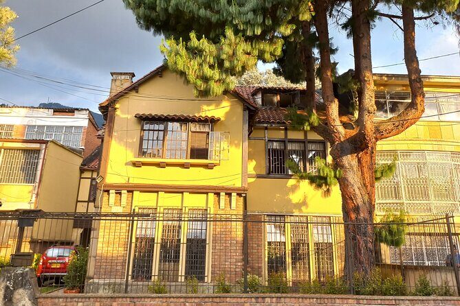 Bogota Walking Tour Teusaquillo a different part of the city - Teusaquillo on Foot: Local Stories Instead of Main Stops