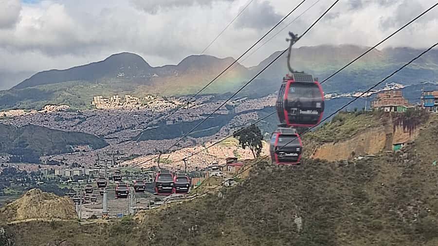 Bogotá´s Barrios: El Paraíso Favela Tour with Cable Car - Gold Museum meeting point: easy to find, good for first-time orientation