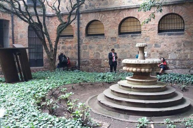 Bogota's National Museum Guided Tour with Transport - Getting started: 10:00 am pickup and a museum visit that stays on track