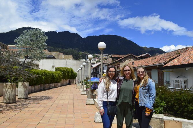 Candelaria Tour: Hotspots and Hidden Gems - San Agustin’s Baroque Church and the Gothic Sanctuary of Nuestra Señora del Carmen