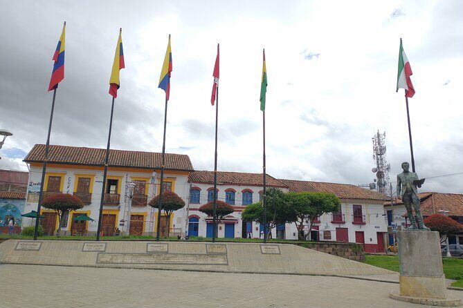 Cathedral of Sal Zipaquirá: Shared Tour from Bogota - A Quick Stop in Zipaquirá Before Going Underground