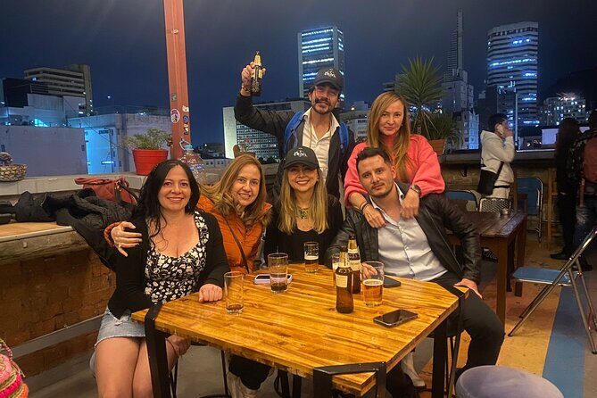 Cerveza Tejo y Salsa PubCrawl La Candelaria/Bogotá - Stop 3: Salsa Mini-Class and Dancing Access at Traditional Salsa Bars
