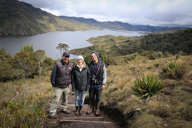 Chingaza Wildlife Páramo Adventure - The guide factor: bilingual spotting with Héctor
