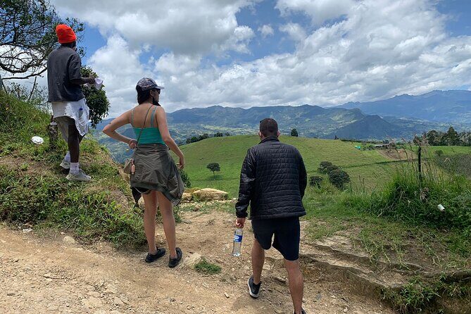 Colombia’s Tallest Waterfalls: La Chorrera Hike - First stop: Bogotá breakfast and a smooth start