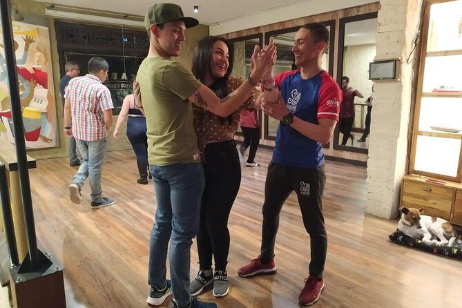 Dance Classes in Bogotá - A 4:30 pm Salsa Reset in Bogotá’s Without Visa House