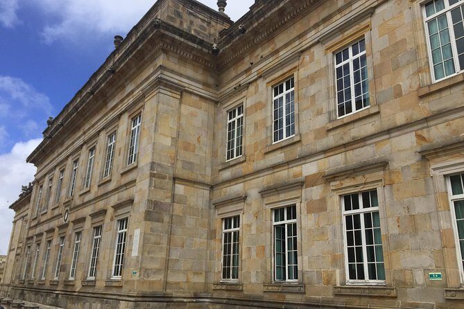 Discover the Magical Historical Center of Bogotá Museums, Monserrate, Gastronomy - Chorro del Quevedo: art, graffiti, and a place to reset