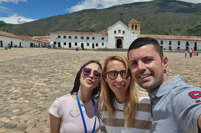 Discover Villa de Leyva, a colonial and historic town and enjoy the vineyard. - Ráquira and a Clay-Tiled Stop: Colorful Crafts and a Quirky Museum Moment
