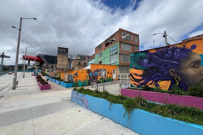El Paraíso Favela and Cable Car Bogotá Tour - Price and Value: What $43 Buys You in Bogotá