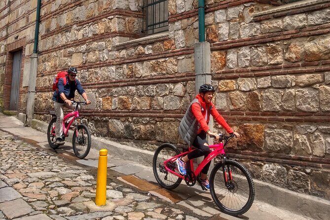 Electric bikes with local bites (flexible hours and small group) - What food and drink tastings feel like on a guided ride
