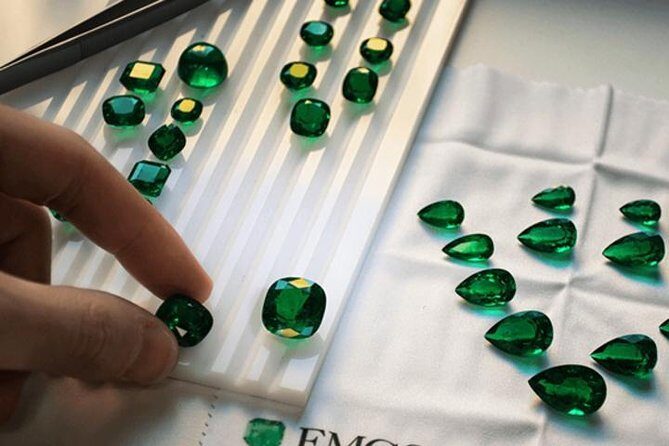 Exclusive Emerald Tour in Bogota - Guide Quality Matters: Bilingual Help That Feels Personal