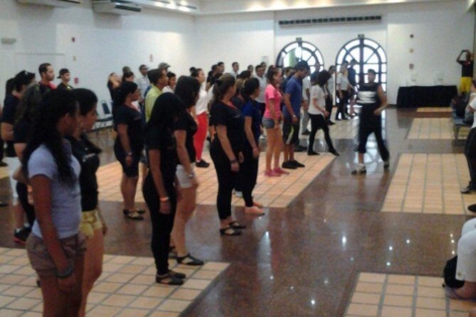 Face-to-face dance classes in Bogotá. La Candelaria - Price and value: how $20 per person makes sense