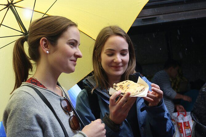 Food Tour in La Candelaria Bogotá - La Candelaria food walk: why this neighborhood works