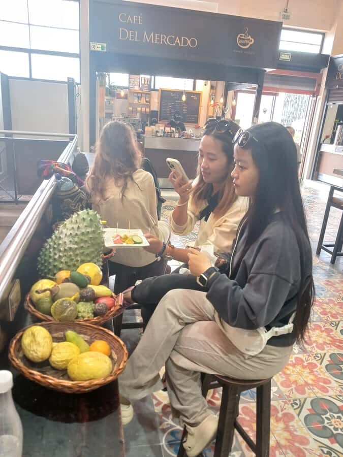 Free Walking Tour Bogotá: Arte, Historia y Café - Price and value: what $14 buys you in practice