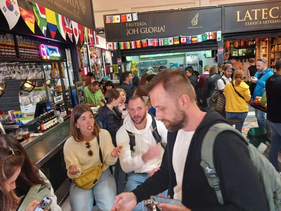 Free Walking Tour Bogotá: Arte, Historia y Café - La Concordia Market Square: fruit you can actually name