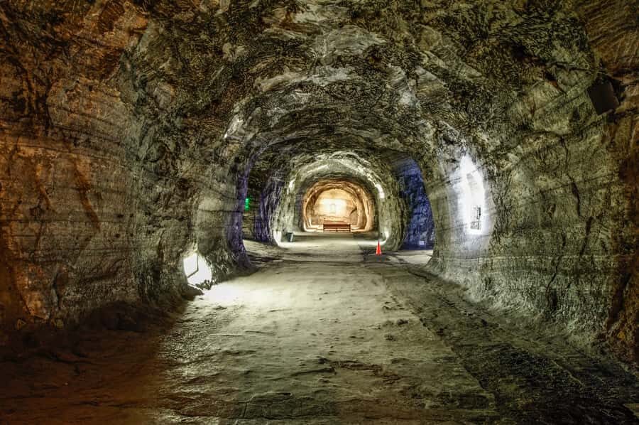 From Bogota: Guatavita Lake & Zipaquira Salt Cathedral Tour - Zipaquira Historic Center: A Short Walk to Finish the Story