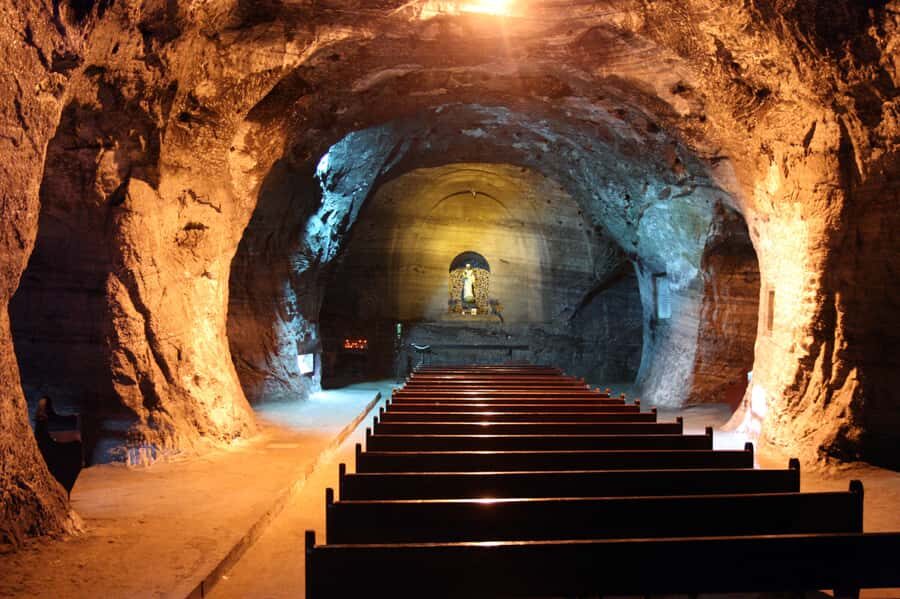 From Bogotá: Jaime Duque Park and Salt Cathedral with Lunch - Lunch in Zipaquirá: fire-cooked meats and a solid vegetarian option
