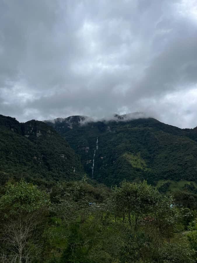 FROM BOGOTA: Tour to La Chorrera, Colombia's highest waterfall. - Price, insurance, and the lunch gap: planning your day like a local