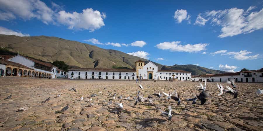 From Bogotá: Tour to Villa de Leyva, Ráquira, Casa Terracota, and Pozos Azules - Key things to know before you go