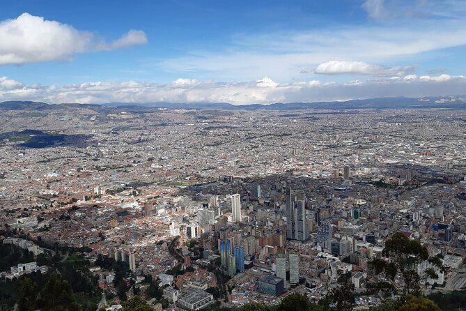 Full Day in Private Bogotá: Monserrate, Candelaria and Museums - Transportation and timing: a private day that keeps you from wasting time