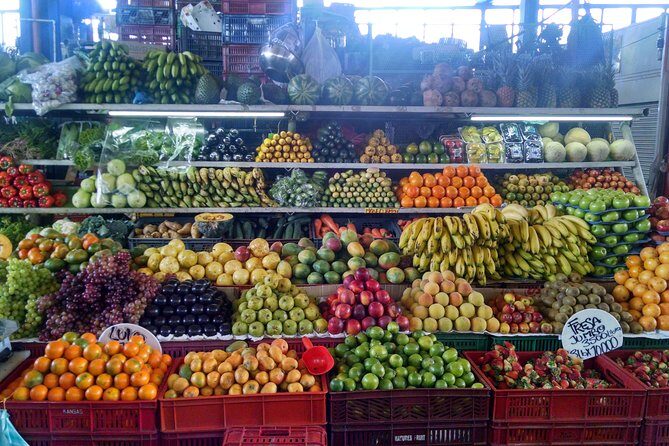 Gastronomy of Colombia Private Tour (6 Hrs.) - Plaza de Mercado Paloquemao: Fruit Tasting With Real Context