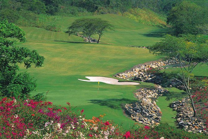 Golf Day at the Best Golf Course in Colombia. Private Tour (8Hrs.) - Lunch and Snacks: Simple, but It Changes Your Round