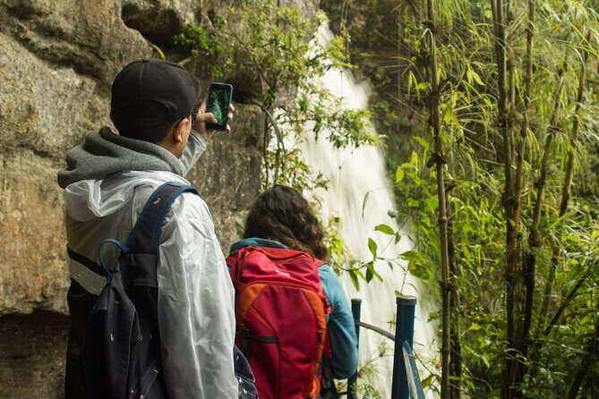 Hike to Colombia's Tallest Waterfall: La Chorrera & El Chiflón - Leaving Bogotá for the Andes: what the East Hills drive really feels like